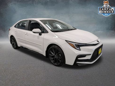 Used 2026 Toyota Corolla SE w/ SE Package FWD image 3