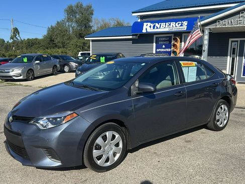 Used 2014 Toyota Corolla LE FWD image 1