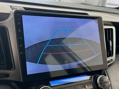 Used 2013 Toyota RAV4 XLE image 22