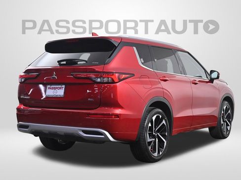 Used 2024 Mitsubishi Outlander SEL image 9