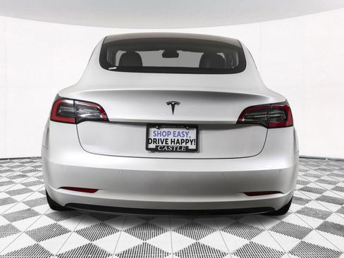 Used 2021 Tesla Model 3 Standard Range Plus image 15