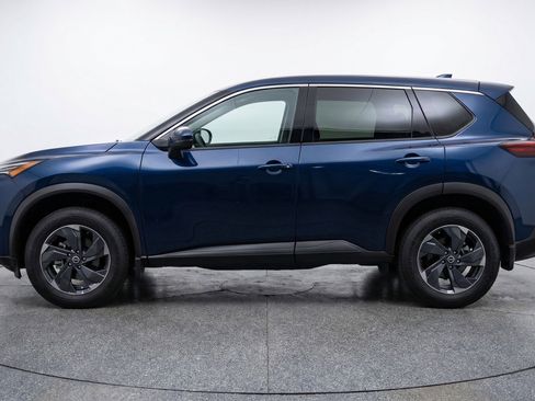Used 2025 Nissan Rogue SV FWD image 5