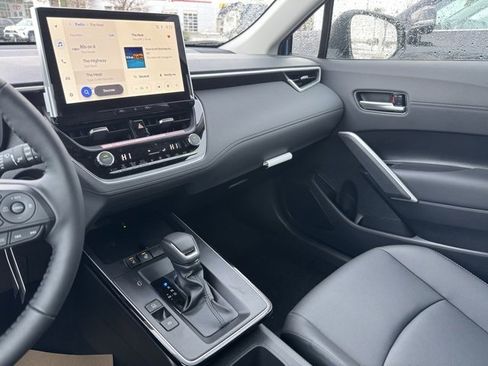 New 2026 Toyota Corolla Cross XLE image 17
