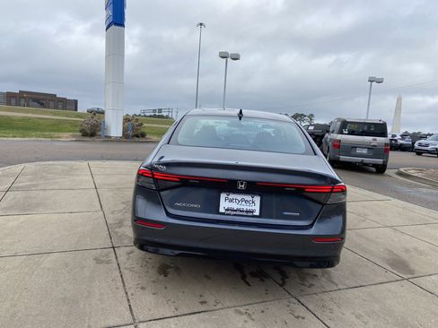 New 2026 Honda Accord EX-L image 9