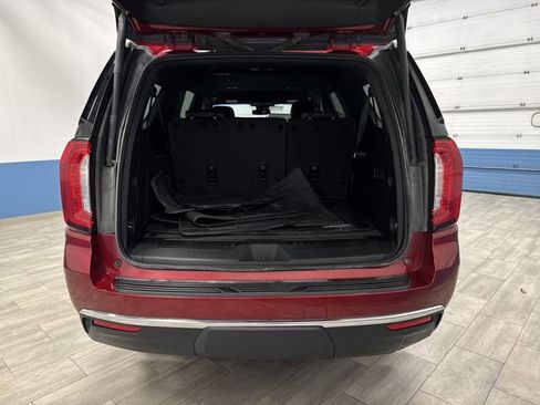 Used 2024 GMC Yukon XL SLT image 15