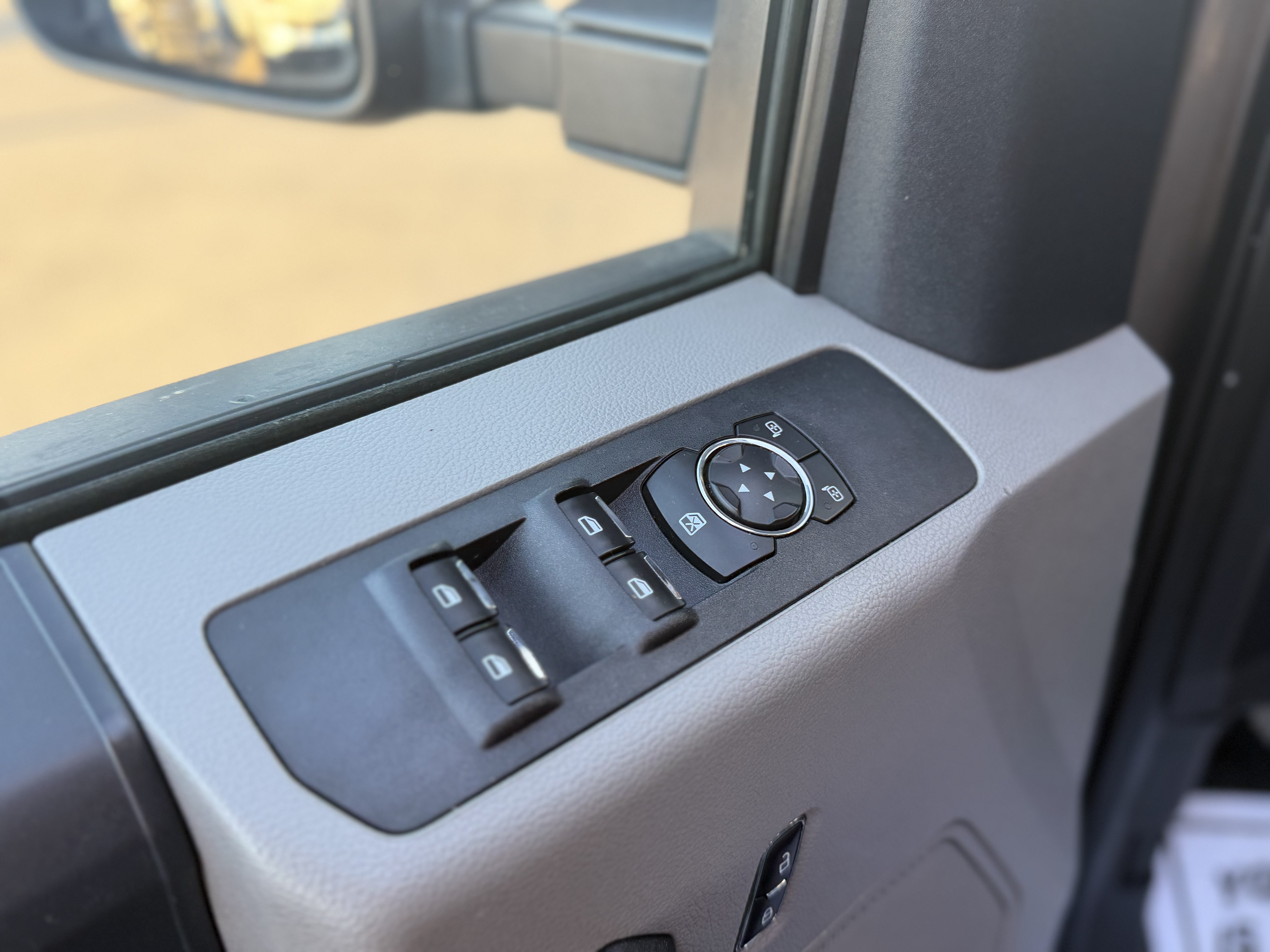 Used 2022 Ford F350 XL w/ STX Appearance Package AWD/4WD image 14
