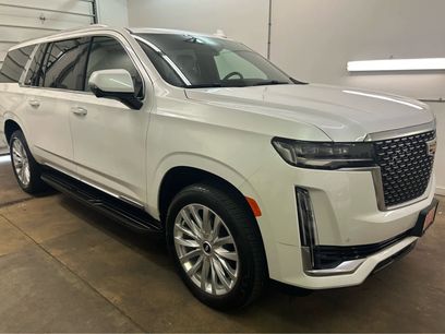 Used 2022 Cadillac Escalade ESV Luxury
