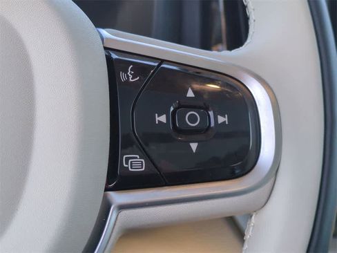 New 2026 Volvo XC60 B5 Ultra w/ Protection Package Premier image 17