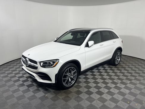 Used 2020 Mercedes-Benz GLC 300 4MATIC image 9