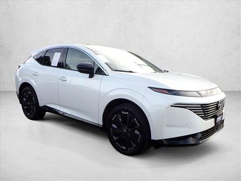 Used 2025 Nissan Murano Platinum w/ Cargo Package image 6