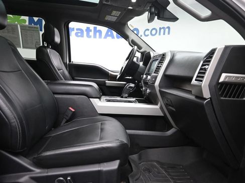 Used 2016 Ford F150 Lariat w/ Equipment Group 502A Luxury AWD/4WD image 9