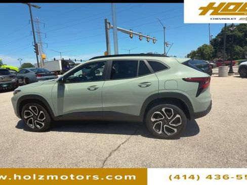 Certified 2024 Chevrolet Trax RS FWD image 5