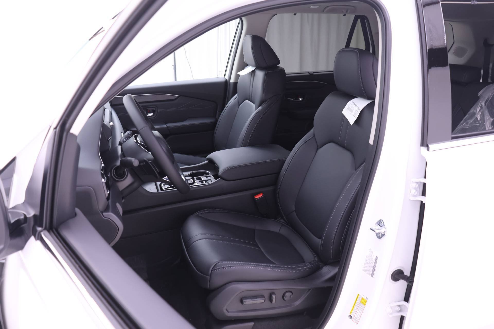 New 2026 Honda Pilot Touring image 4