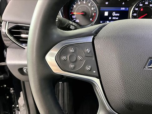 Used 2023 Chevrolet Traverse RS FWD image 23