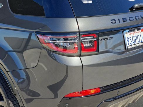 Certified 2025 Land Rover Discovery Sport Dynamic SE image 35
