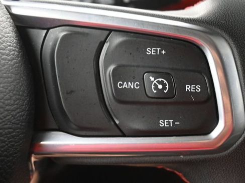 Used 2023 Jeep Wrangler Unlimited Rubicon AWD/4WD image 10