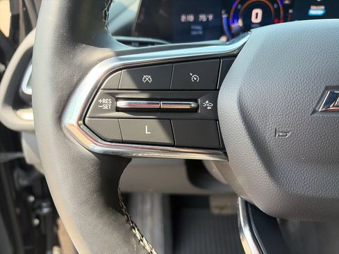 Used 2024 Chevrolet Traverse LT w/ Midnight/Sport Edition FWD image 26