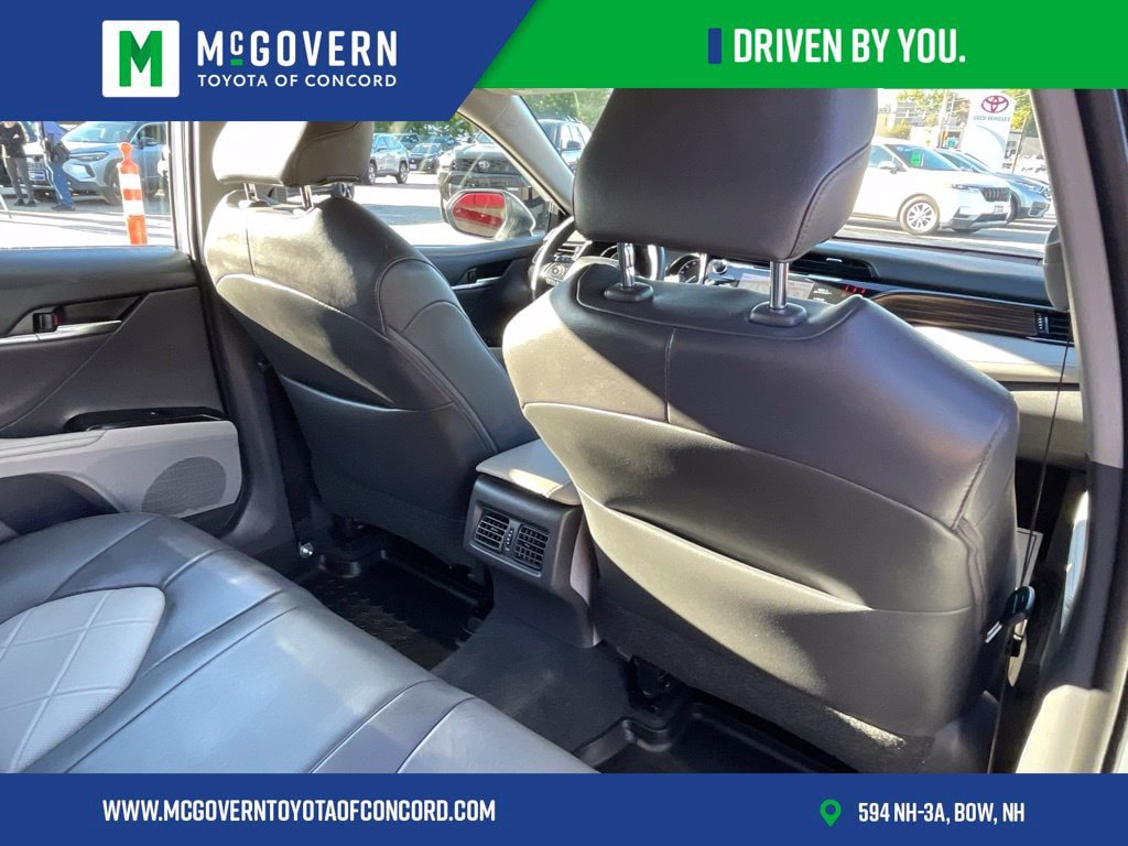 Used 2019 Toyota Camry XLE FWD image 33