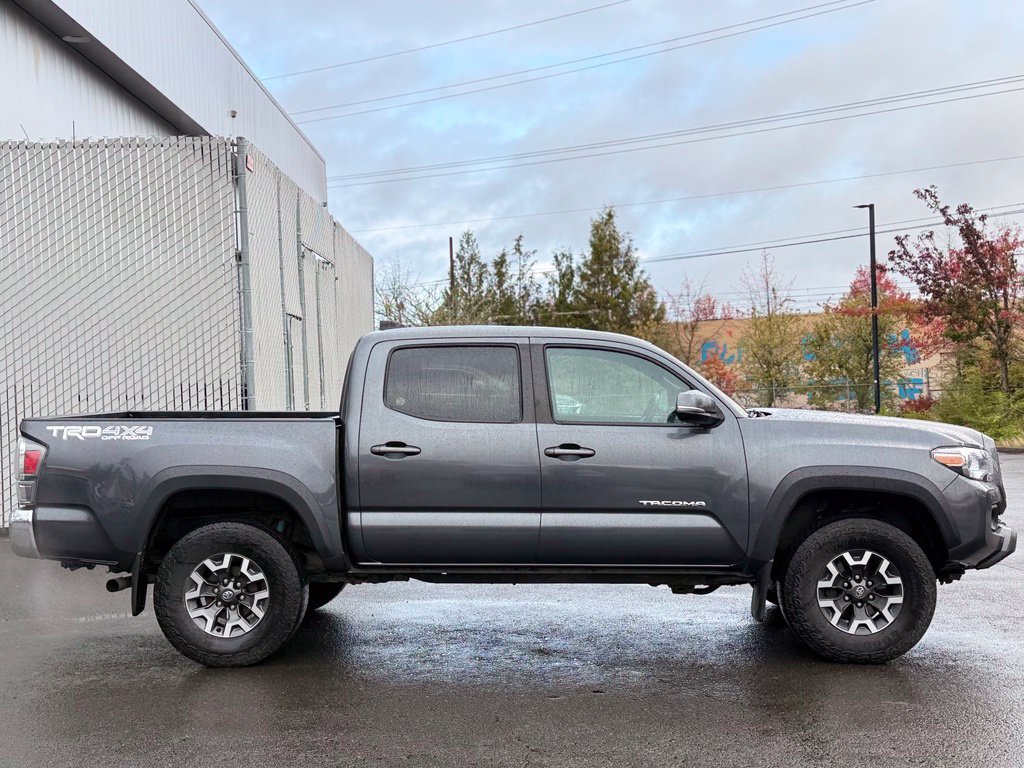Used 2022 Toyota Tacoma TRD Off-Road AWD/4WD image 6