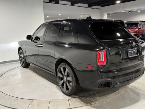 Used 2023 Rolls-Royce Cullinan image 13