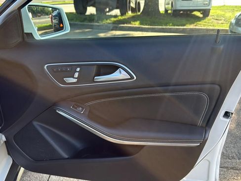 Used 2020 Mercedes-Benz GLA 250 4MATIC image 30