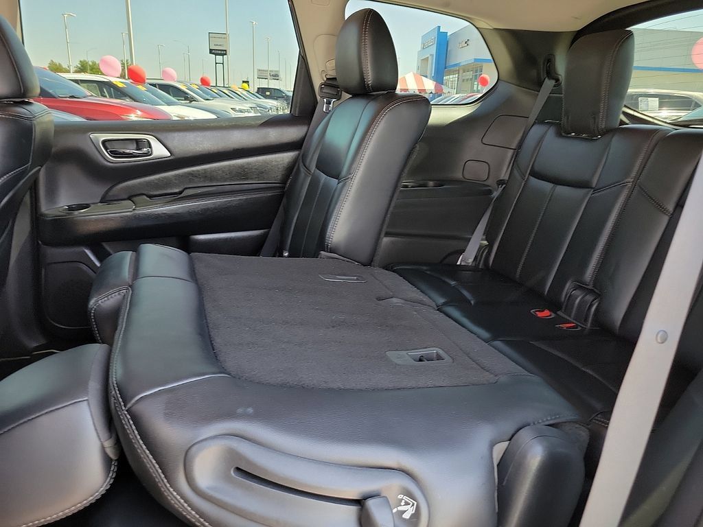 Used 2018 Nissan Pathfinder SL w/ Midnight Edition Package AWD/4WD image 19