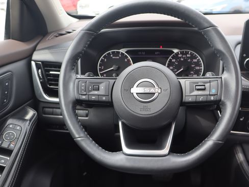 Used 2023 Nissan Rogue SL w/ SL Premium Package AWD/4WD image 15