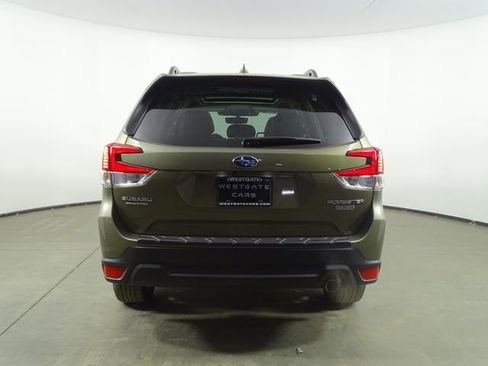 Used 2022 Subaru Forester Limited w/ Popular Package #3 image 8