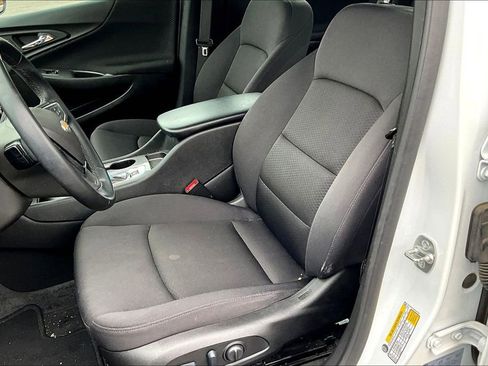 Used 2024 Chevrolet Malibu RS FWD image 17