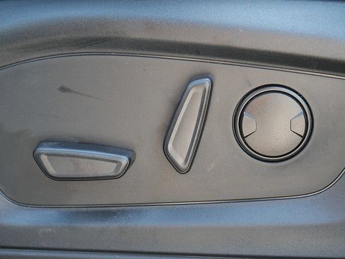 Used 2024 Ford Explorer XLT w/ Equipment Group 202A AWD/4WD image 14