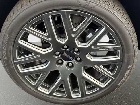 New 2026 GMC Yukon Denali Ultimate image 10