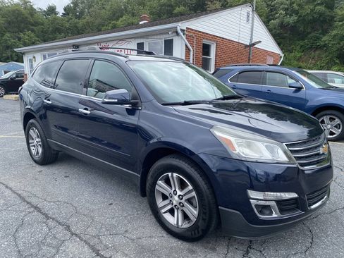 Used 2016 Chevrolet Traverse LT AWD/4WD image 3