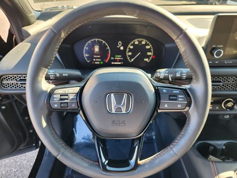Used 2024 Honda HR-V Sport image 9