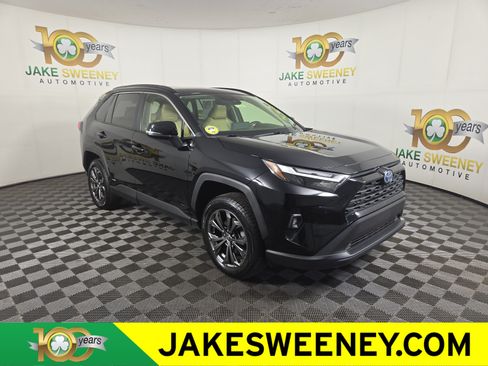 Used 2022 Toyota RAV4 XLE Premium AWD/4WD image 1