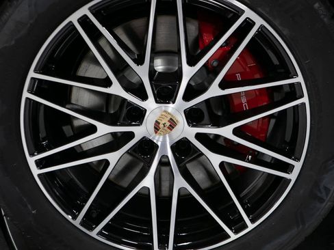 New 2026 Porsche Cayenne S image 11