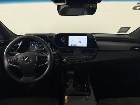 Used 2025 Lexus ES 350 w/ Premium Package FWD image 32