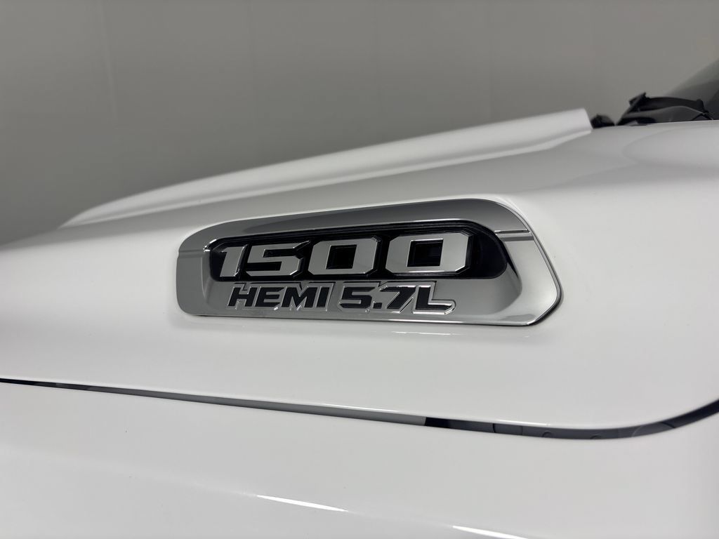 Used 2022 RAM 1500 Big Horn AWD/4WD image 16