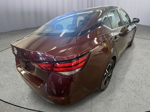 Used 2024 Nissan Sentra SV FWD image 5