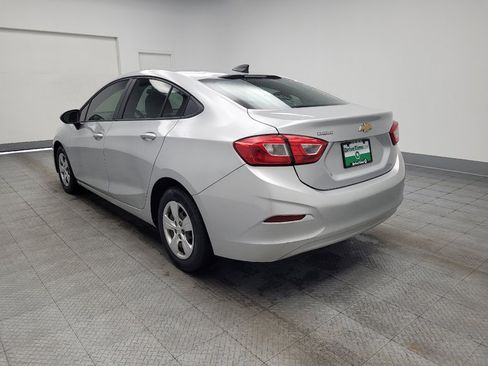 Used 2018 Chevrolet Cruze LS FWD image 5