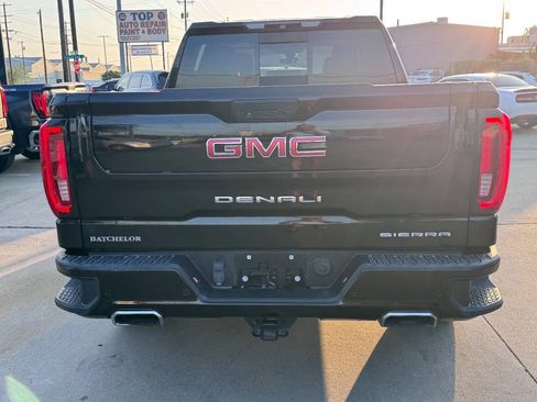 Used 2019 GMC Sierra 1500 Denali w/ Denali Carbonpro Edition AWD/4WD image 6