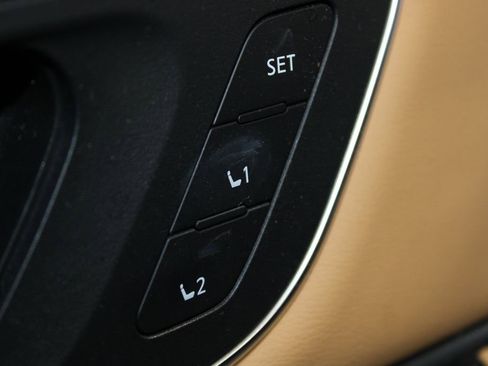 Used 2023 Nissan Rogue Platinum w/ Platinum Premium Package image 28