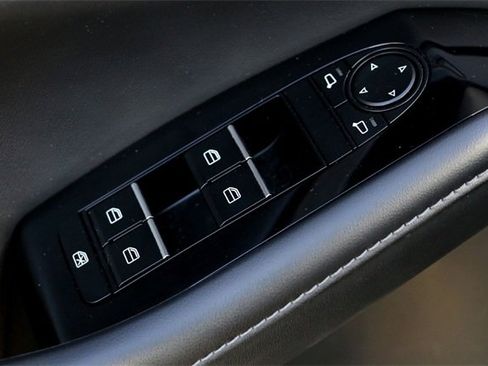 Used 2024 MAZDA CX-30 AWD 2.5 S w/ Select Sport Pkg image 22