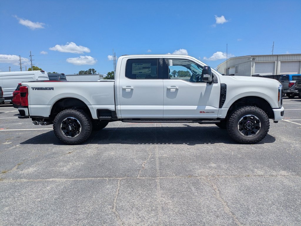 New 2026 Ford F350 Lariat w/ Tremor Off-Road Package AWD/4WD image 3