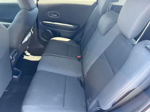 Used 2021 Honda HR-V EX image 12
