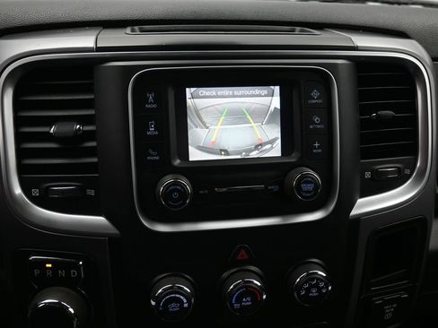 Used 2022 RAM 1500 Classic SLT AWD/4WD image 15