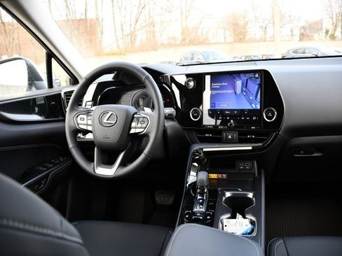 New 2026 Lexus NX 350 FWD image 18