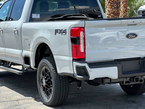 New 2026 Ford F250 Lariat w/ Black Appearance Package AWD/4WD image 5