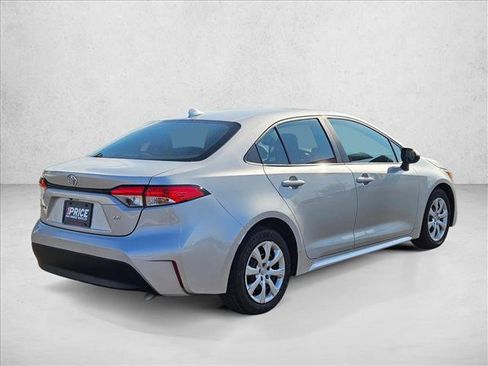 Used 2023 Toyota Corolla LE FWD image 6