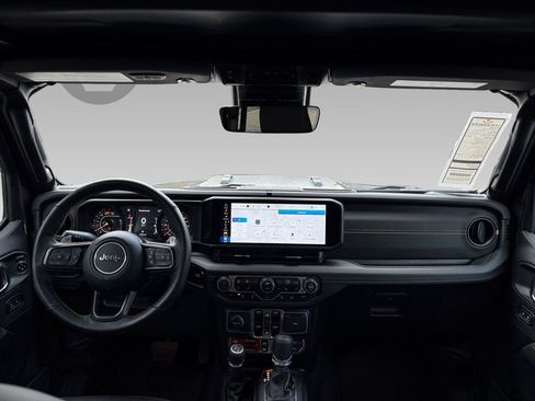 Used 2025 Jeep Wrangler Unlimited Rubicon 392 image 3