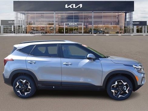 New 2026 Kia Seltos S image 2